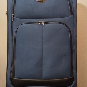Navy Blue Carry-On Spinner Suitcase